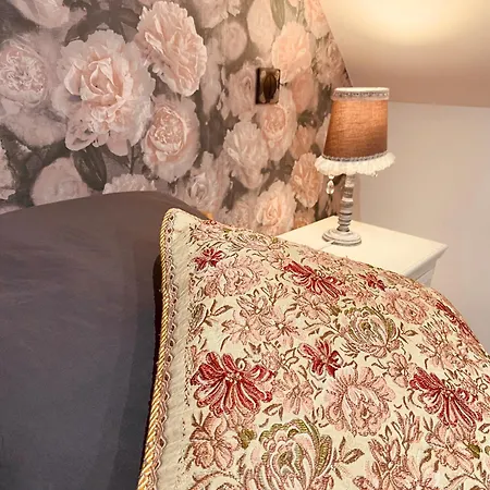 La Des Roses - & 4*